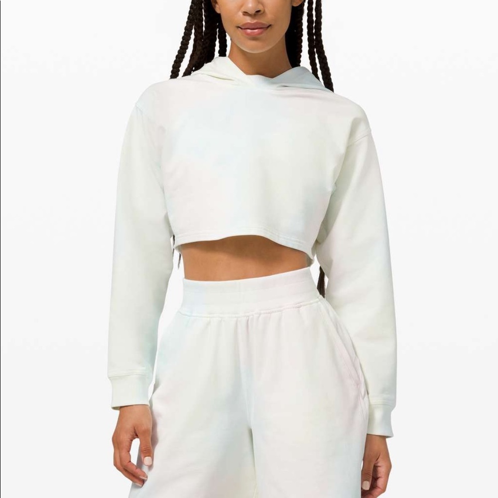 Lululemon hoodie lululemon cropped hoodie